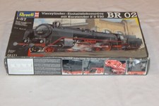 MODELLBAUSATZ-REVELL VIERZYLINDER EINHEITSLOKOMOTIVE MIT KURZTENDER BR 02 # 88