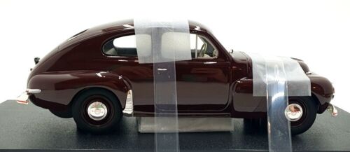 Cult 1/18 Scale Resin CML118-2 - 1947 Volvo PV444 - Maroon - Picture 3 of 5