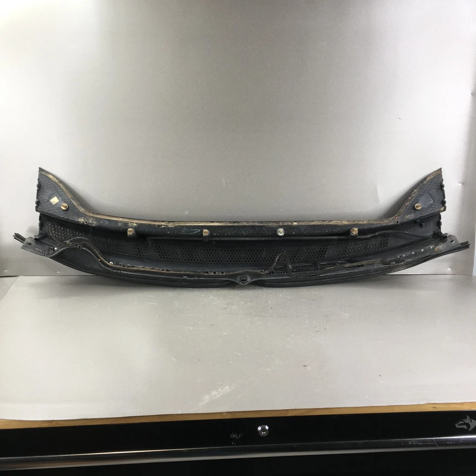 2006 - 2011 Honda Civic Sedan Wiper Cowl Cover Trim Genuine OEM 4 door - Image 4 of 4