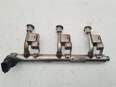 Einspritzleiste Kraftstoffverteiler mit Drucksensor Ford DYB Focus 1.0 Ecoboost