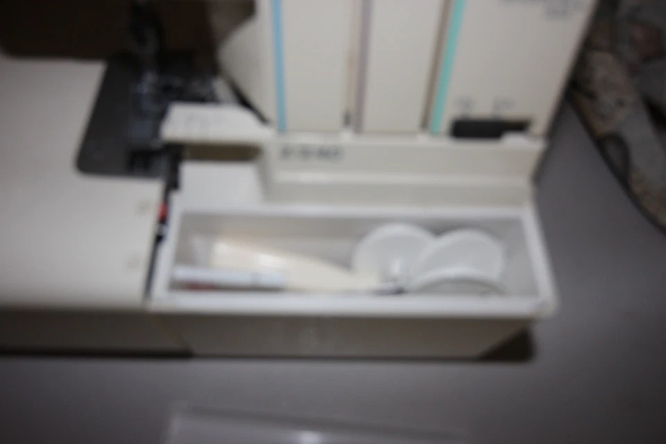 Kenmore оверлок модель 385. 16644690 - Изображение 4 из 4