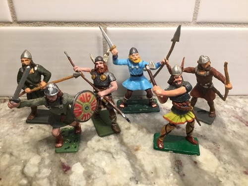 Toy Soldiers 6 Plastic 60mm Medieval Vikings