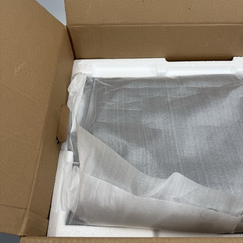 Samsung S8 27 inch Widescreen LED Monitor S27A80DUN EUC - Picture 11 of 24