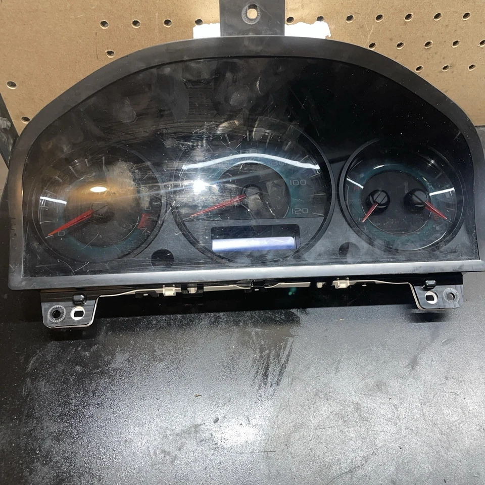 速度表仪表组仪表板仪表 2010 福特 Fusion 140,844 英里 — 第 2/4 张图片