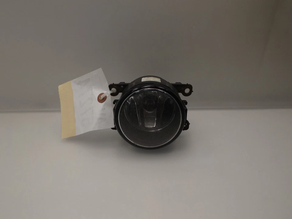 2005–2007 Ford Freestyle Front Fog Light Used OEM 4F9Z15200AA Foto 2 de 4