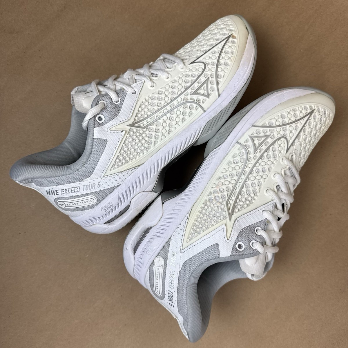 Mizuno Wave Exceed Tour 5 Womens Triple White Tennis Pickleball