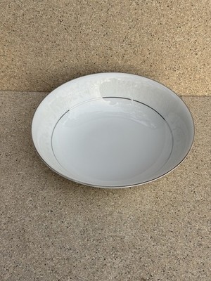 Rose China  3529 BEATRICE Floral w/Platinum: 9.25'' Serving Vegetable Bowl
