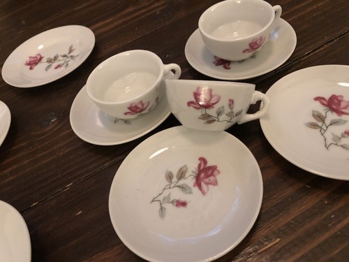 Vintage Child's Moss Rose Tea Set 10 Pieces - Picture 2 of 3