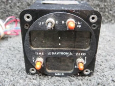 M811B Davtron Digital Clock (Volts: 14)