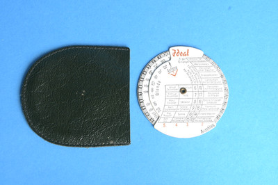 Ideal Belichtungsrechner/-scheibe von Minck Freital, ca. 7cm Durcmesser,mit Etui
