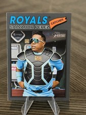 2026 Topps Heritage Salvador Perez #320 Dark Grey Border Kansas City Royals