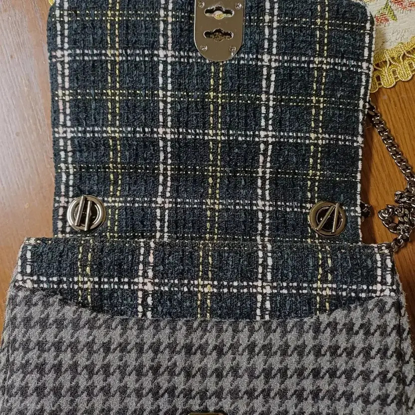 Rosakei Houndstooth Pattern Chain Shoulder Bag New - image 6