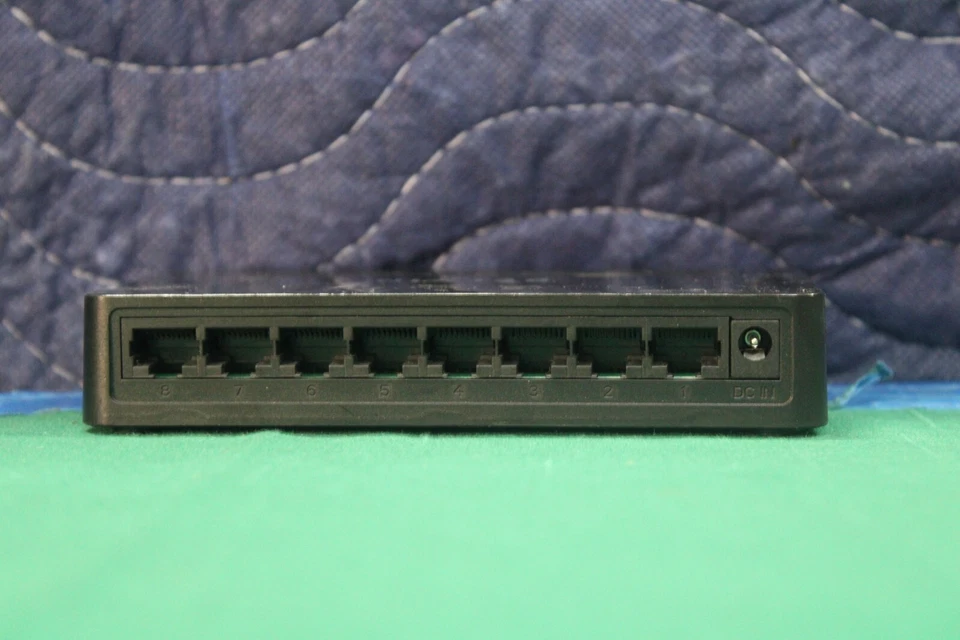 Belkin E4G0810 проводной гигабитный сетевой коммутатор 8 портов - Изображение 4 из 4