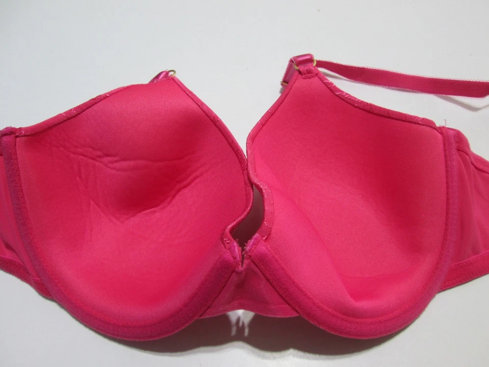 Sujetador sin marca talla 36D rosa oscuro con aros ligeramente forrado ajustable floral Foto 2 de 4