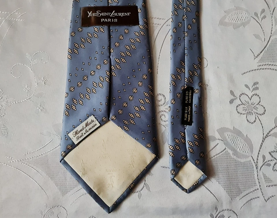 GENTS VINTAGE AUTÊNTICO YVES SAINT LAURENT PARIS GRAVATA MASCULINA DE SEDA AZUL - Imagem 3 de 4