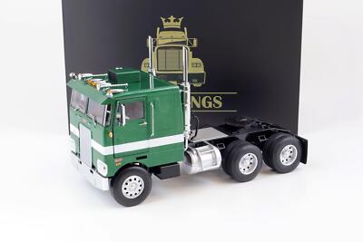 1:18 Road Kings Truck Peterbilt 352 Pacemaker 1977-1979 1:18 Road Kings Truck Peterbilt 352 Pacemaker 1977-1979