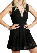 Free People Lovely in Lace V-Neck Sleeveless Mini Dress Size M Black Fit & Flare