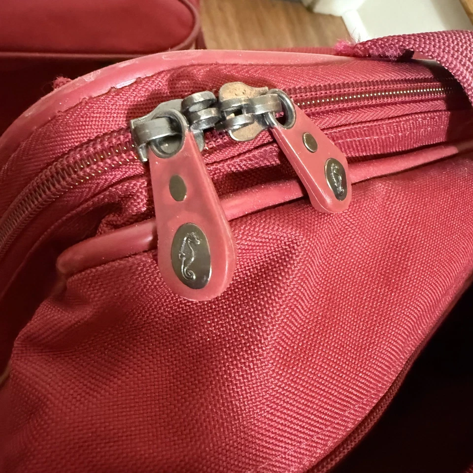 Bolsa de Viaje Equipaje ATLANTIC Vintage 2 Piezas/Tote Borgoña Excelente Estado Foto 4 de 4