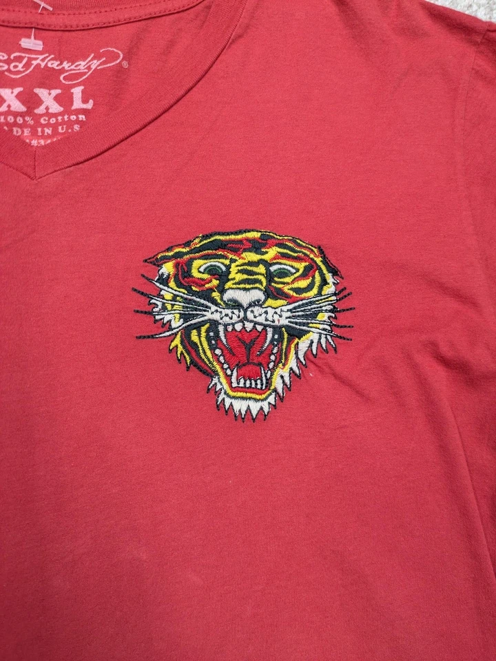 Ed Hardy Shirt Mens 2XL Red V Neck Tiger Embroidered Graphic Cotton Tee Made USA - Image 4 of 4