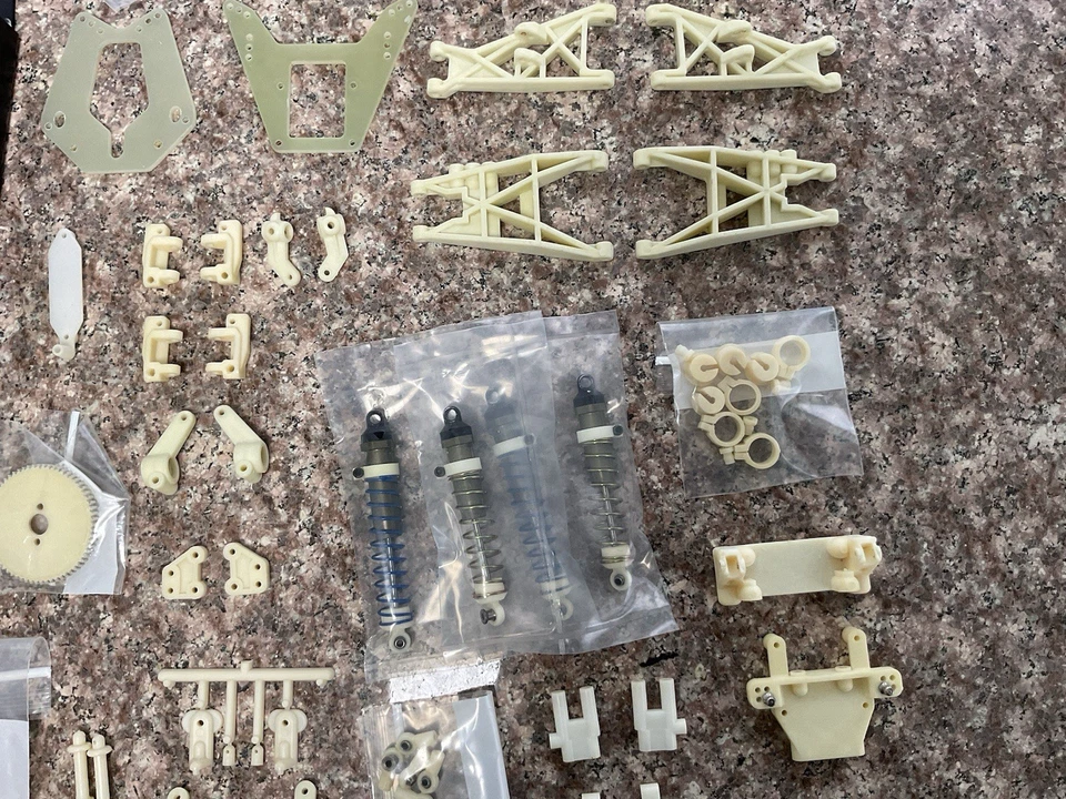 Vintage Associated RC10 GT Nitro Parts Lot RC10GT MIP stinger Shocks Misc - Image 4 of 4