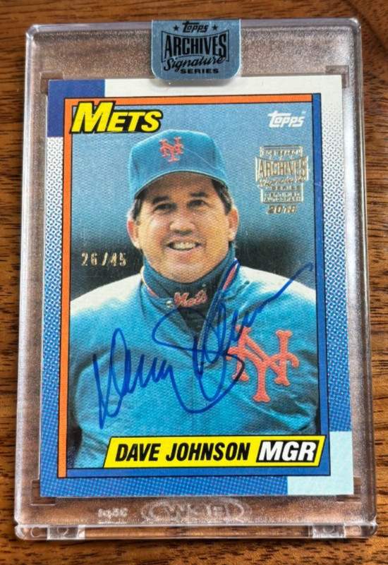1990 Topps Mets Manager Dave "Davey" Johnson Auto / Autographed card 2606105