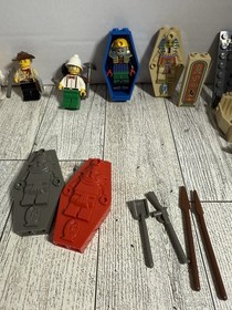 Vintage 90&rsquo;s Lego Adventurers Desert Mummy Tomb Parts Lot