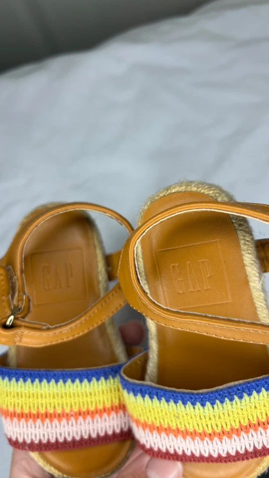 Alpargatas arco iris bebé gap niña sandalia niño pequeño talla 5 Foto 2 de 2