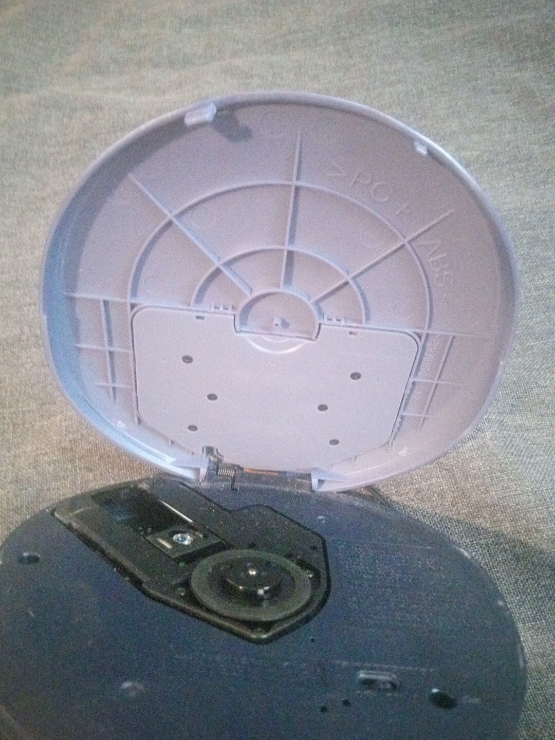 Sony Walkman DEJ611 Portable CD Player GProtection Purple Tested