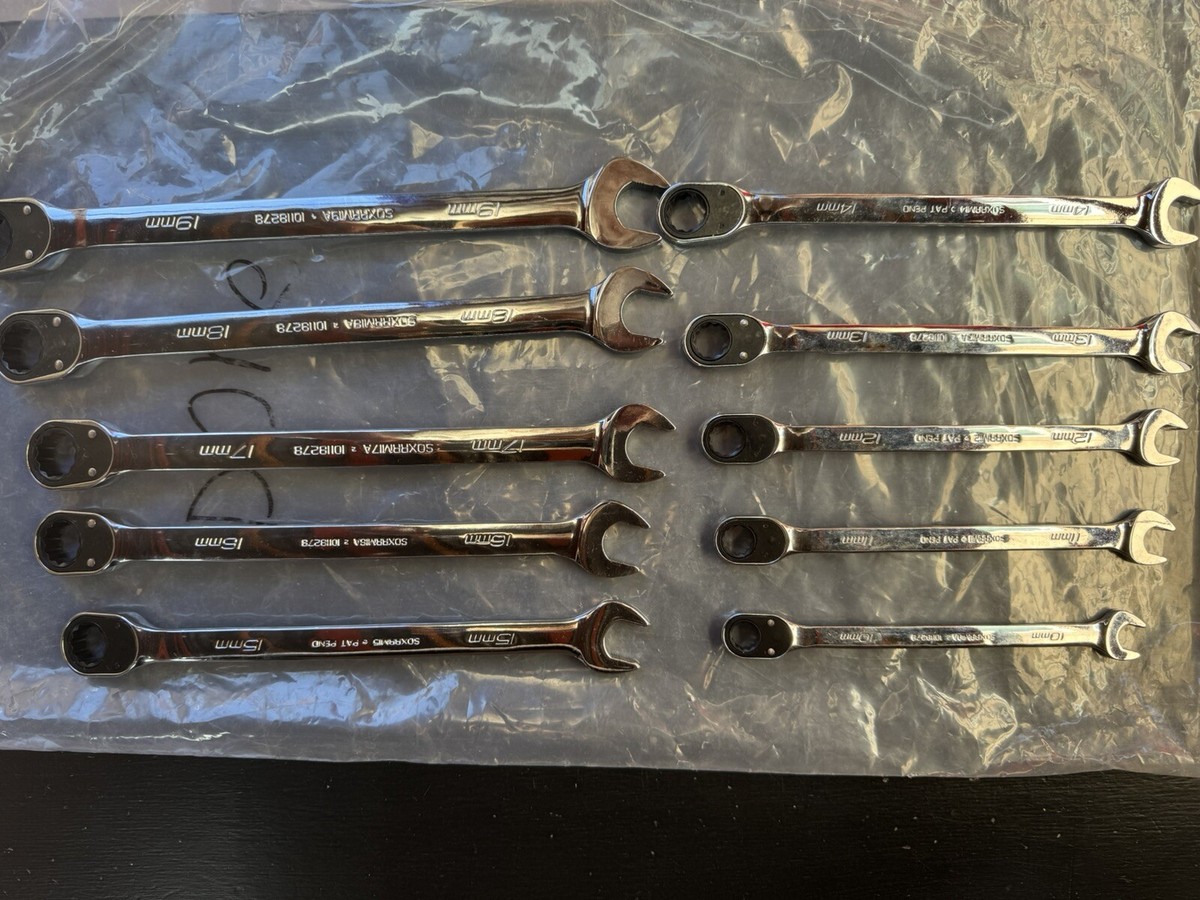SNAP ON SOXRRM10A 10mm flank drive plus ratcheting reversible combination wrench $77.85