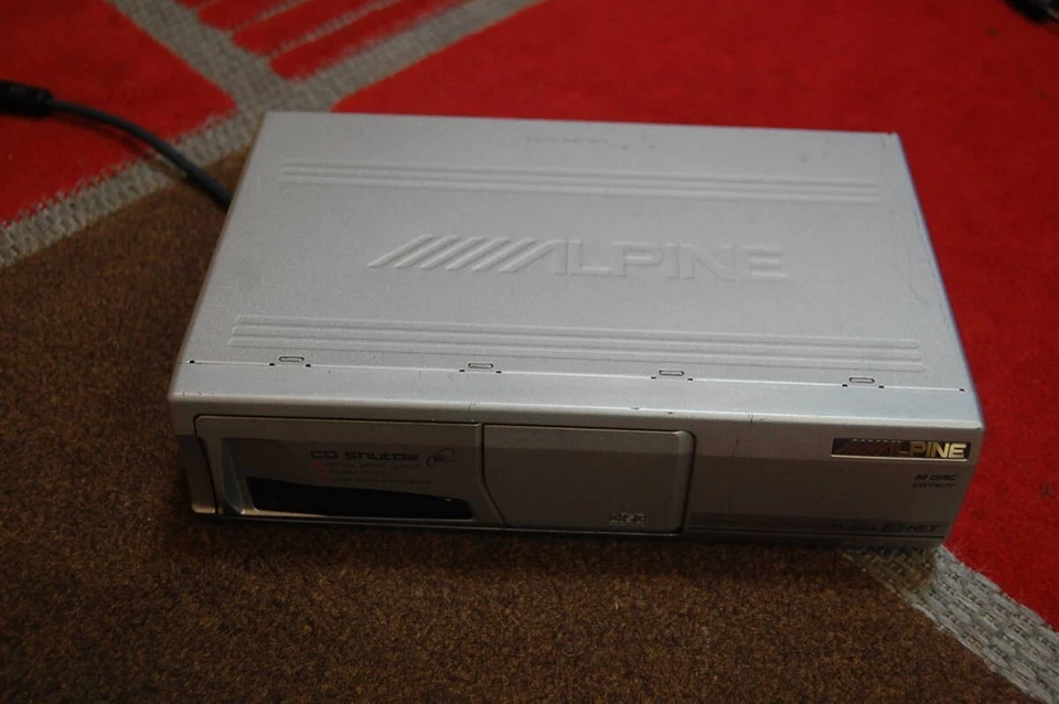 Alpine CHA-S624 CD Auto Changer Vintage Fiber Optic Compatible 6-row Working F/S - Image 2 of 3