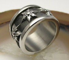 Anillo de hombre anillo de acero inoxidable anillo de dedo de relieve floral para hombre # 60-68