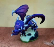 Skylanders: Spyro’s Adventure: Cynder Figure Video Game Accessory Green Base