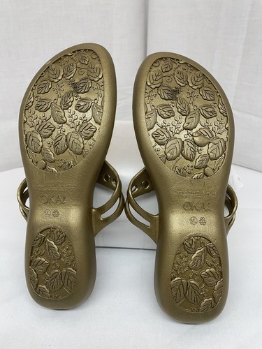 OKA B. Gold Metal Trim Thong Sandals Polyurethane Size M/L (8-9.5) - Picture 6 of 9