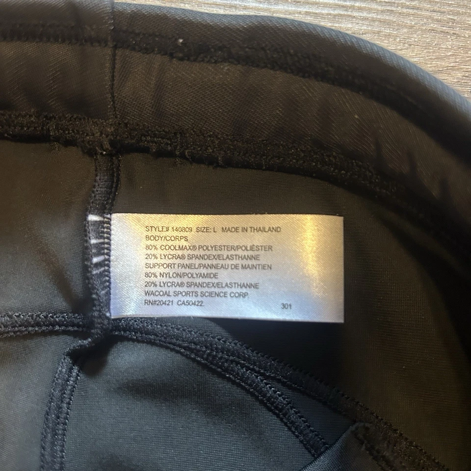 CW-X Men’s Stabilyx Joint Support Compression Tight Size Large - Image 3 of 4