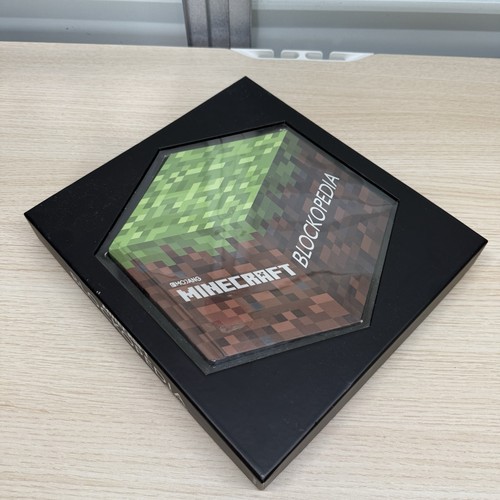 Minecraft: Blockopedia: An Official Minecraft Book from Mojang,Egmont Publishin - Foto 18 di 18