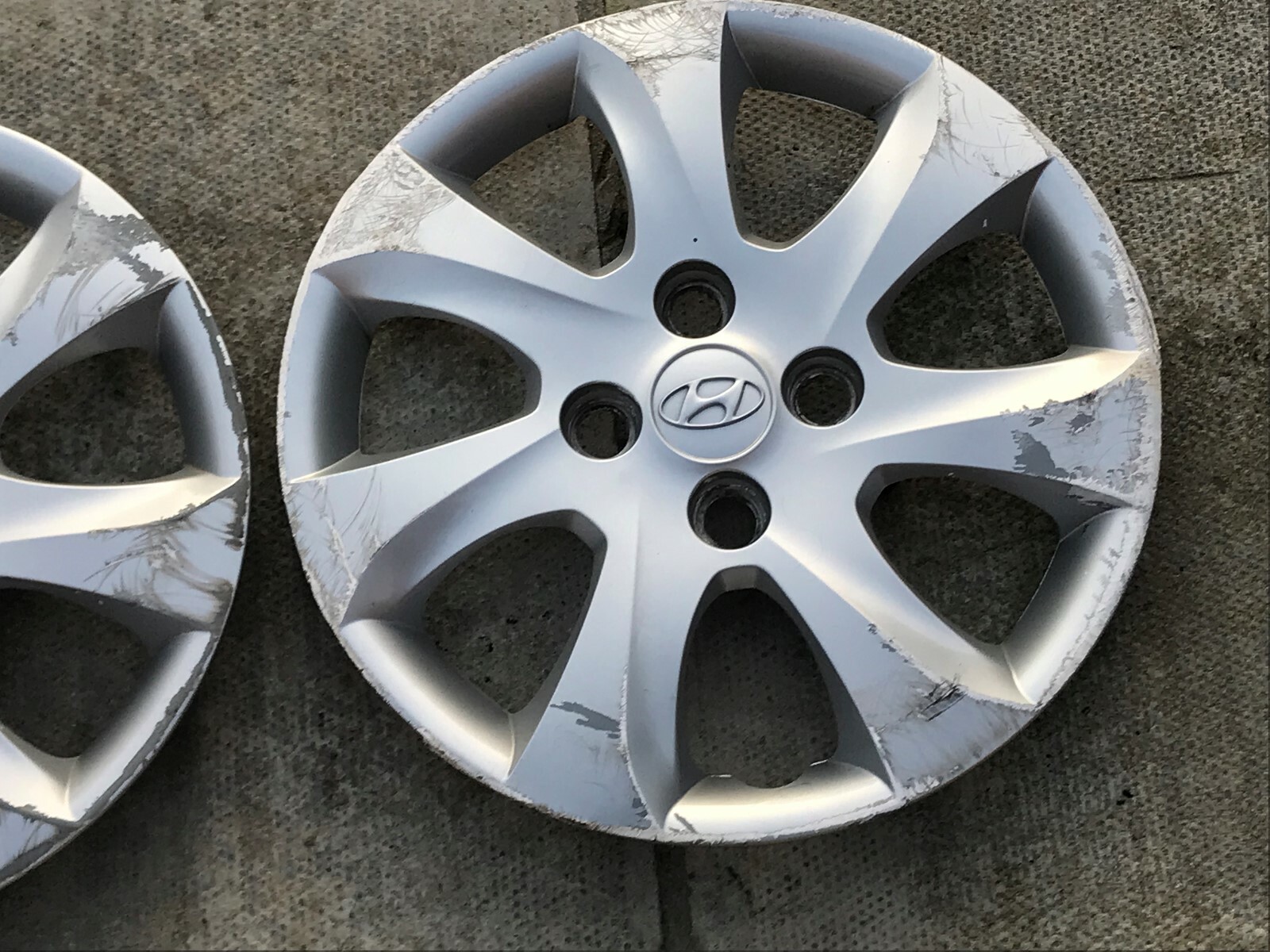 HYUNDAI I10 14" WHEEL TRIM X 2 HUB CAP GENUINE 529600X300 eBay