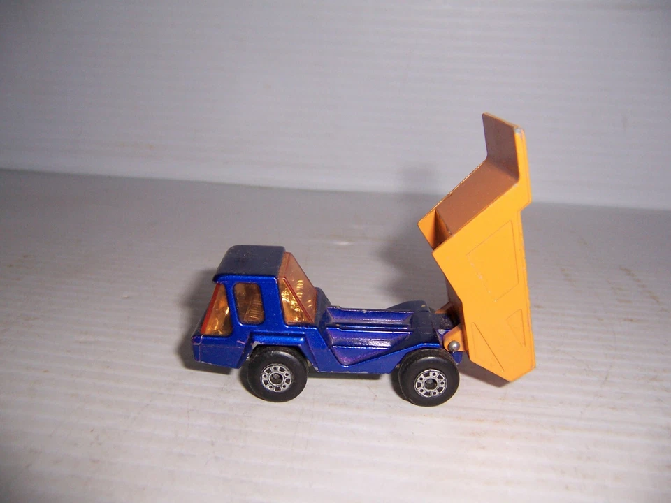 Vintage 1975 Matchbox Superfast No.23 Atlas Dump Truck - Image 2 of 4