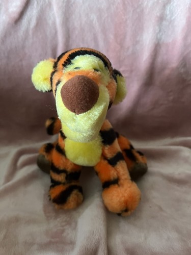 Disney WINNIE THE POOH Plush Bean Bag Set Tigger Piglet Pooh. stuffed animal - Picture 4 of 7