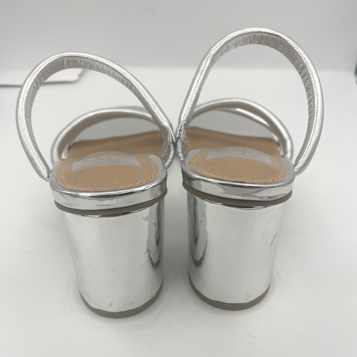 Dolce Vita Myla strapy slip on block heel silver sandals  NWOT Dolce Vita Myla strapy slip on sandals Block Heels Silver Sz 8.5 chunky main image 0