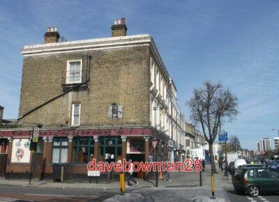 FOTO O'DONOGHUE'S PUB HÄMMERSCHMIED IRISCHES WIRTSHAUS AN DER KREUZUNG VON CONNI