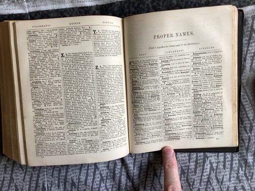 A Smaller Latin English Dictionary William Smith 32nd Ed Murray - 1890 Hardback - Picture 15 of 19