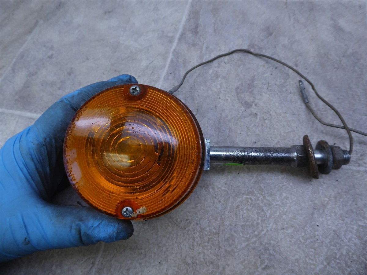 1974 Kawasaki KZ400 OHC K759) left right front turn signals