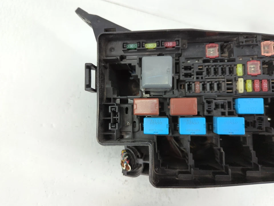 Módulo relé caja de fusibles Toyota Rav4 2007-2009 82662-42191 N8VSV Foto 3 de 4