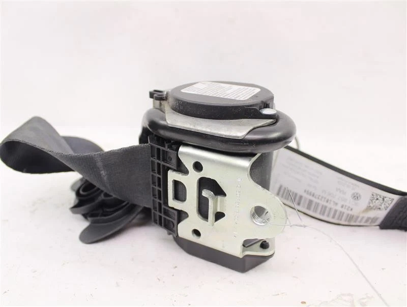 Used Front Right Seat Belt Front fits: 2010 Volkswagen Cc bucket seat passenger Foto 3 de 4