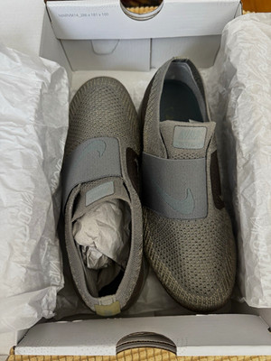 Nike Air VaporMax FK Moc Flyknit Slip-On Low Top Gray Dark Stucco AA4155-013