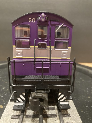 Atlas O 6101-1 3-Rail Conventional Atlantic Coast Line SW8 - Tested & Runs! - Picture 5 of 17