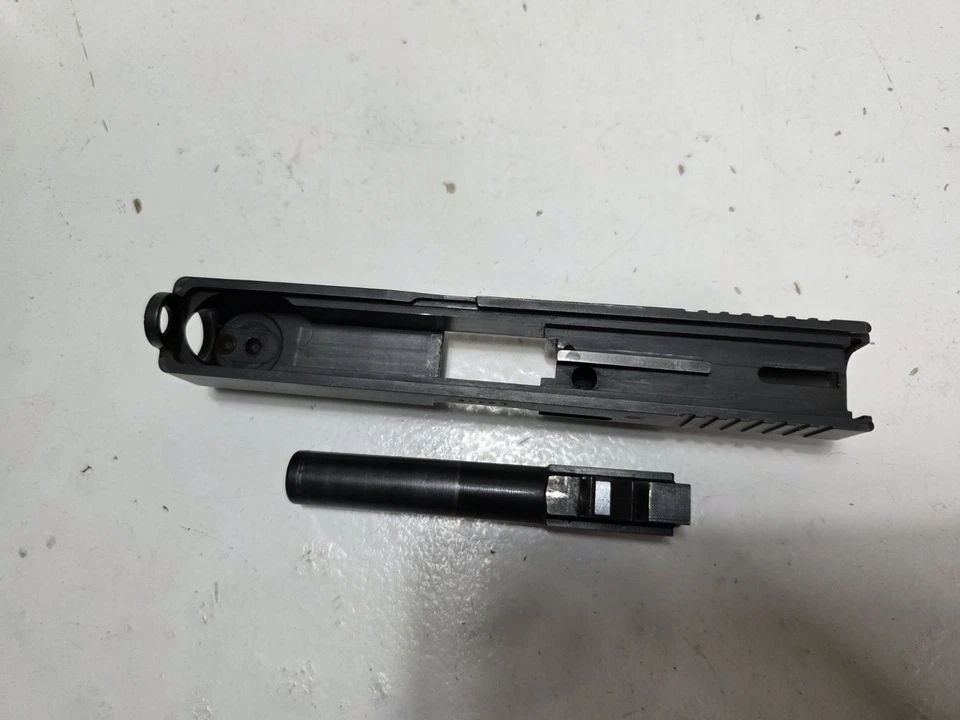 GLOCK 19 Slide OEM GEN 3 G 19 Slide Kit slide Barrel 9mm Cusom Sights - Image 4 of 4