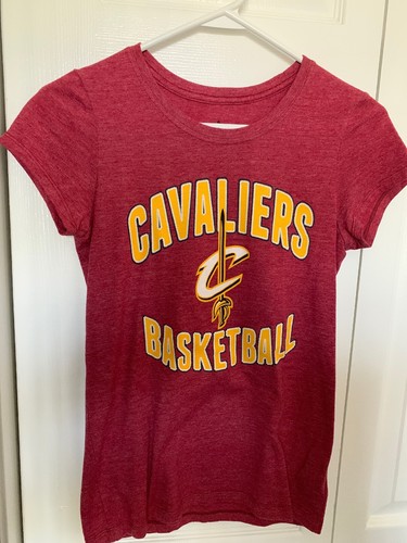 Camiseta deportiva Adidas NBA Cleveland Cavaliers Kyrie Irving para damas pequeña - Imagen 2 de 9