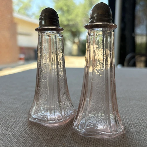 Pink Anchor Hocking Mayfair Open Rose Depression Glass Salt & Pepper Shaker Set