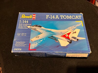 REVELL 04004  F-14A TOMCAT 1:144